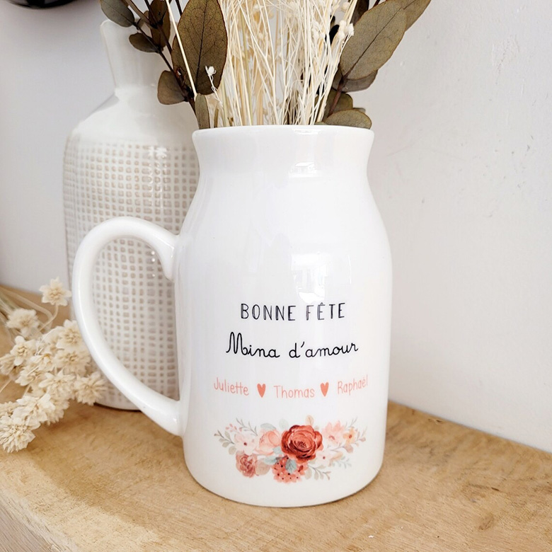 Un joli vase personnalisé "Bonne fête maman"