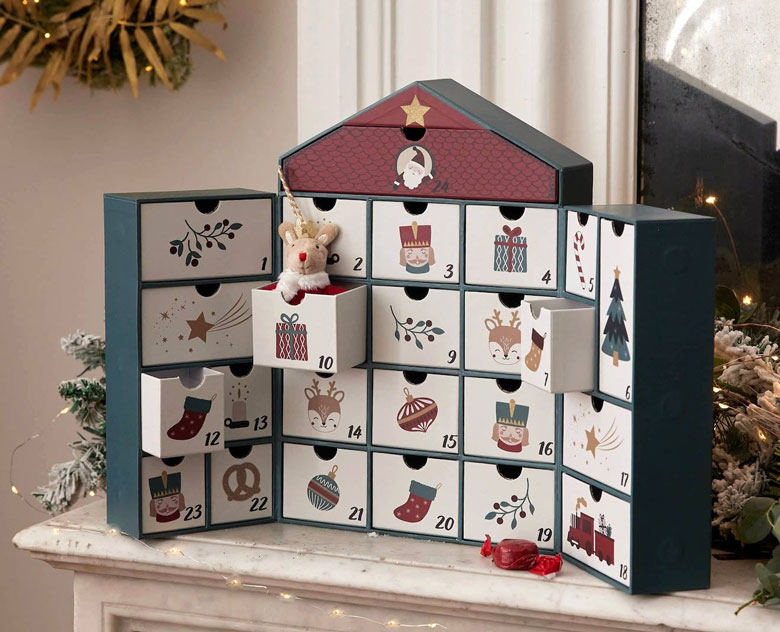 Calendrier de l'Avent à remplir Calendrier de l'Avent à remplir