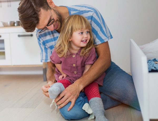 mon enfant refuse de s'habiller